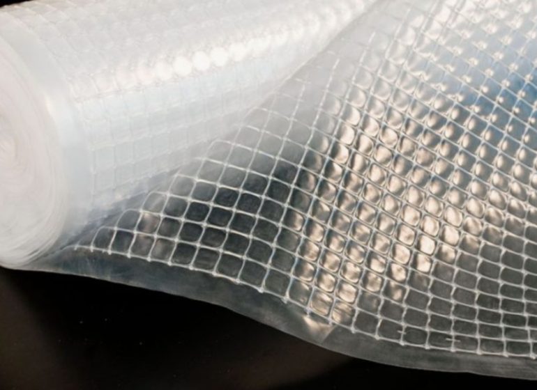 Секреты долговечности: почему выбирают армированную пленку 400 мкм